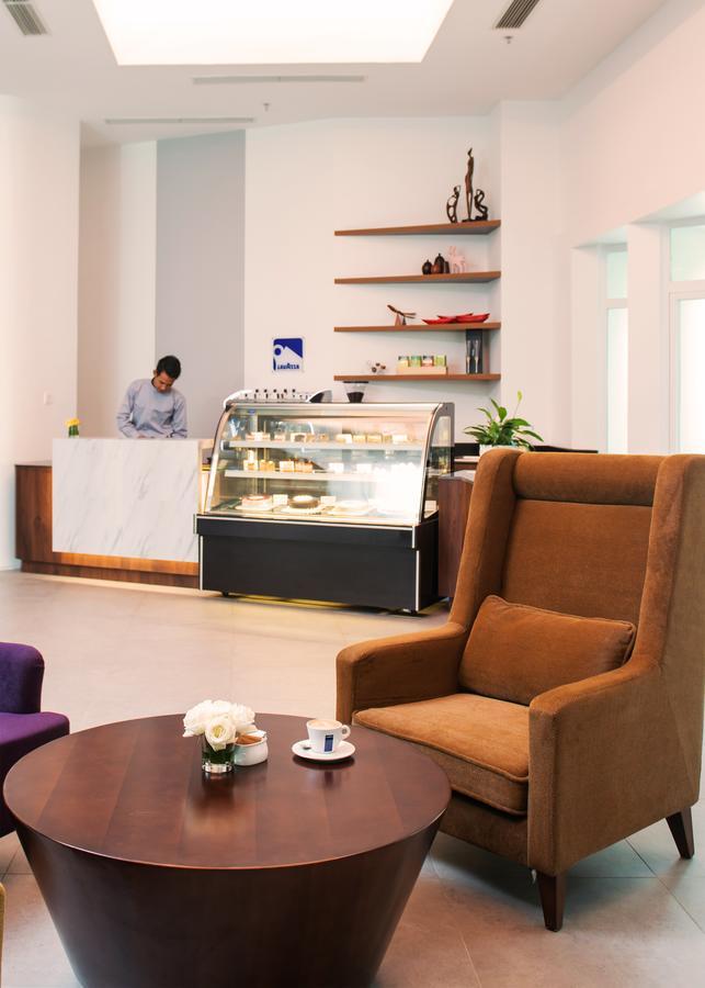 Wyne Hotel Yangon Esterno foto